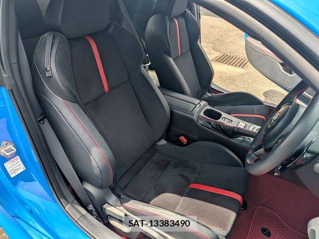 Toyota GR86 2024-08 8879922-24