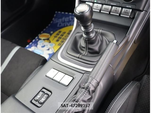 Toyota GR86 2023-01 8879921-11