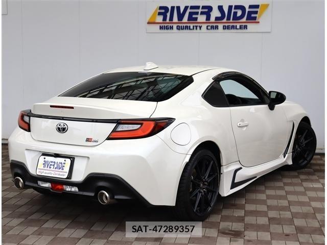Toyota GR86 2023-01 8879921-2