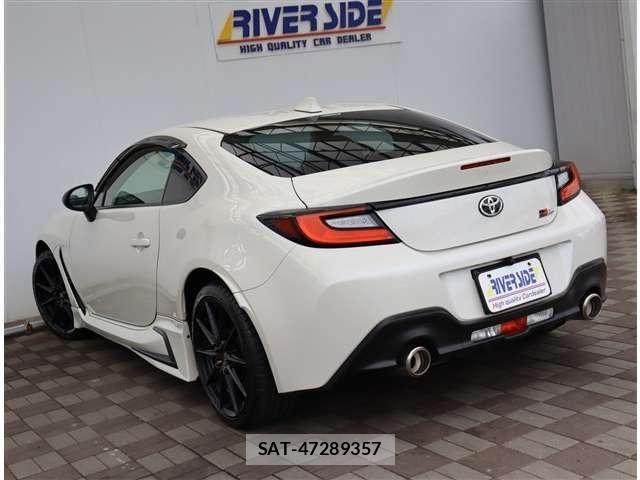 Toyota GR86 2023-01 8879921-3