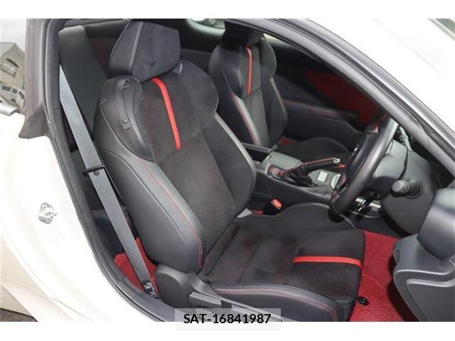 Toyota GR86 2024-06 8879926-8