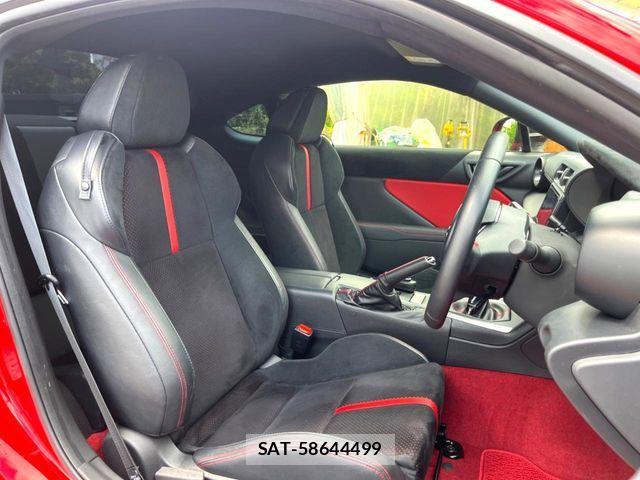 Toyota GR86 2025-08 8879925-10
