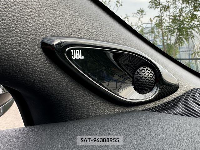 Toyota COROLLA 2025-03 1380733-15