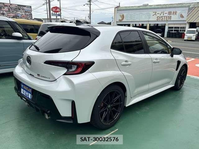 Toyota COROLLA 2024-05 1428590-11