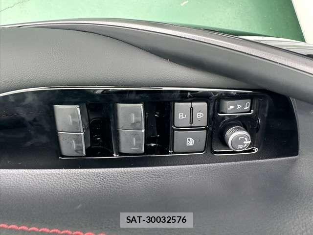 Toyota COROLLA 2024-05 1428590-14