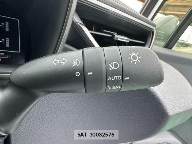 Toyota COROLLA 2024-05 1428590-16