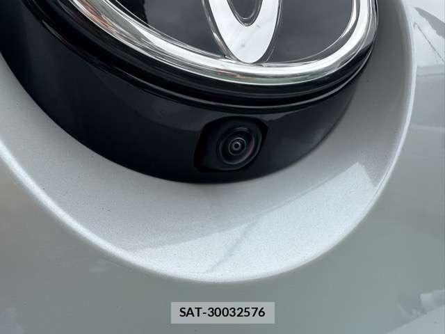 Toyota COROLLA 2024-05 1428590-8