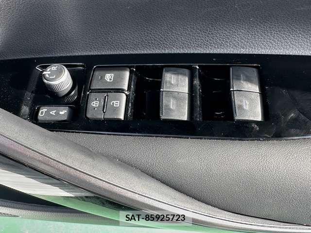 Toyota COROLLA 2023-06 1660235-12