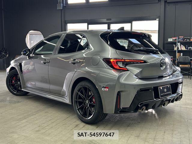 Toyota COROLLA 2025-11 5868392-4
