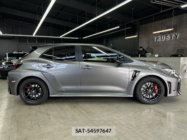 Toyota COROLLA 2025-11 5868392-7