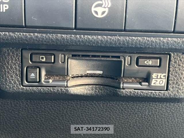Toyota COROLLA 2023-12 7058693-25