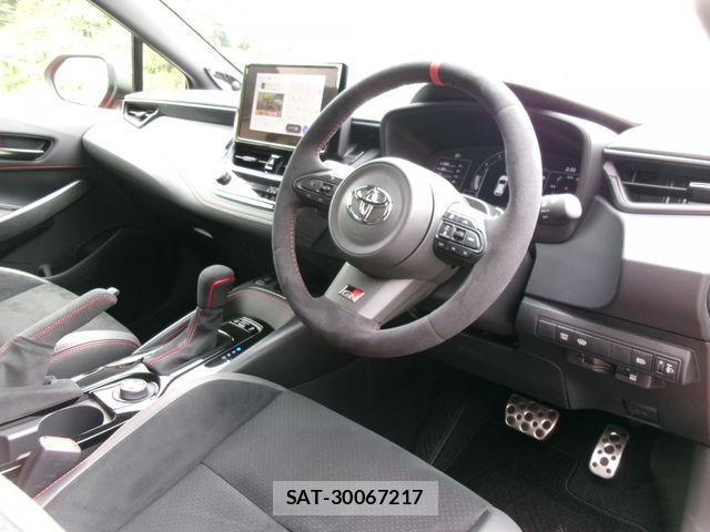 Toyota COROLLA 2025-04 7357902-21