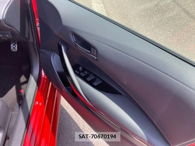 Toyota COROLLA 2025-07 7562170-12