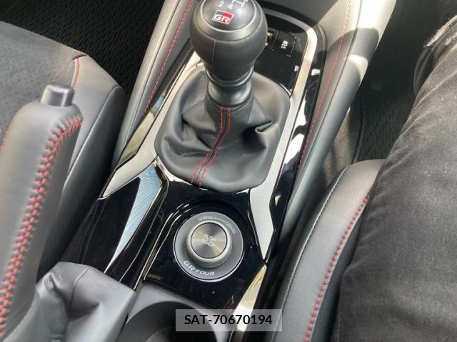 Toyota COROLLA 2025-07 7562170-21