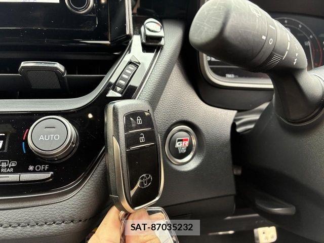 Toyota COROLLA 2025-04 7723653-11