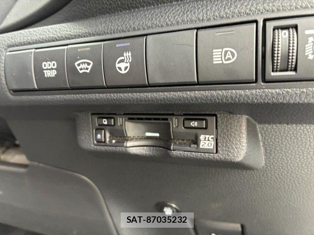 Toyota COROLLA 2025-04 7723653-19