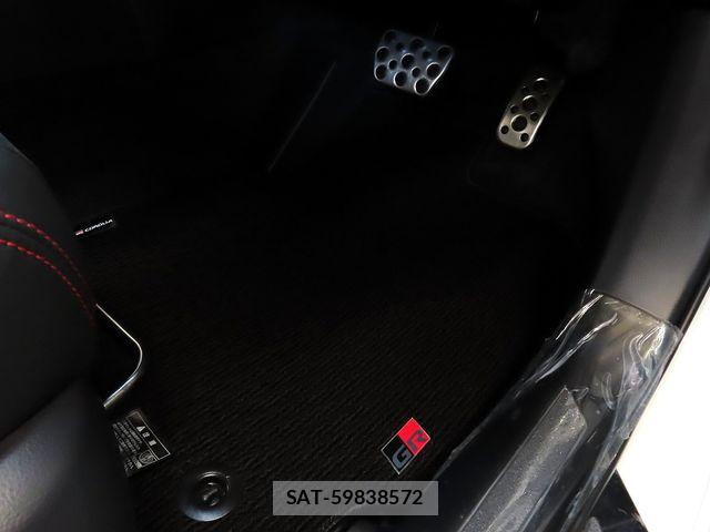 Toyota COROLLA 2026-04 7979343-15