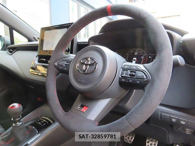Toyota COROLLA 2026-05 8879917-11
