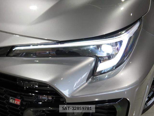 Toyota COROLLA 2026-05 8879917-5