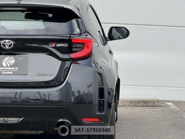 Toyota Gr Yaris 2020-10 1374702-9