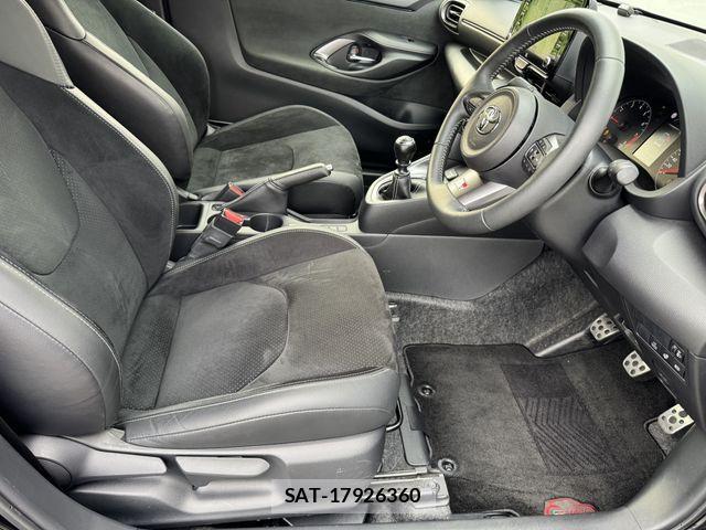 Toyota Gr Yaris 2020-10 1374702-15