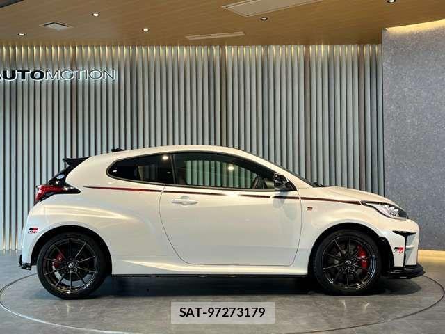 Toyota Gr Yaris 2021-02 1412580-11