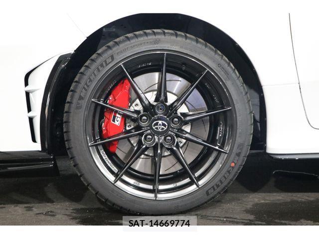 Toyota Gr Yaris 2025-05 2665695-12