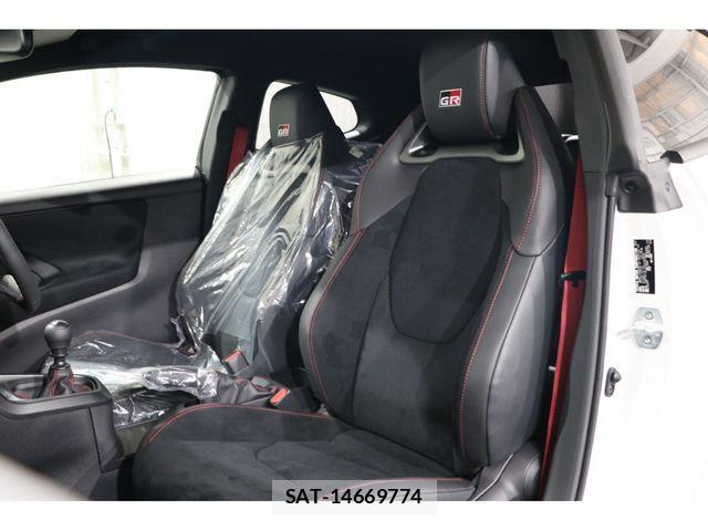 Toyota Gr Yaris 2025-05 2665695-8