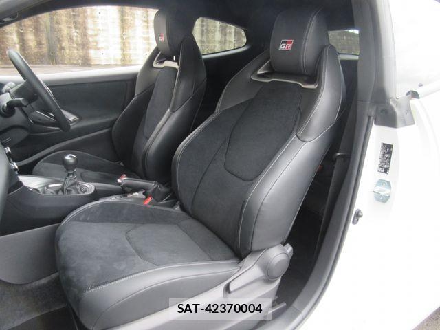 Toyota Gr Yaris 2024-04 3670657-24
