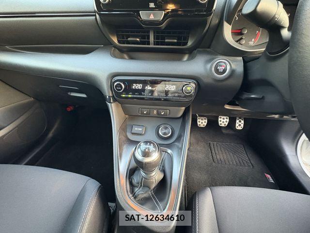 Toyota Gr Yaris 2021-04 6905757-13