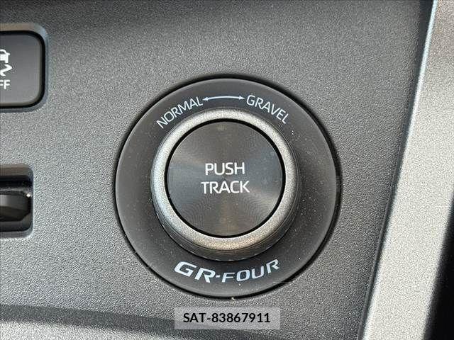 Toyota Gr Yaris 2025-02 7219023-26