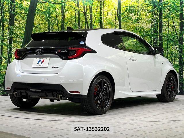 Toyota Gr Yaris 2021-03 7219010-16