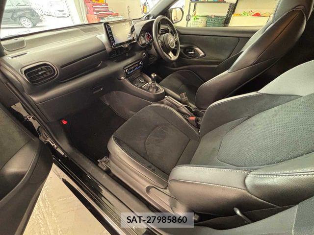 Toyota Gr Yaris 2020-10 7327243-15