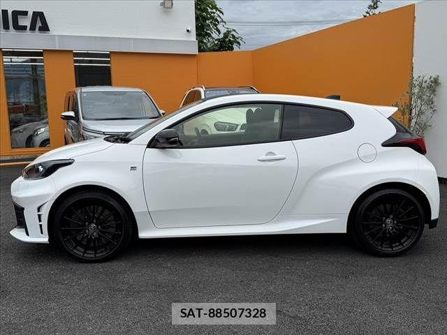 Toyota Gr Yaris 2024-10 7327242-10