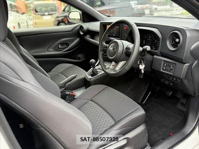 Toyota Gr Yaris 2024-10 7327242-15