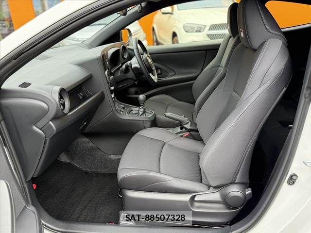 Toyota Gr Yaris 2024-10 7327242-16