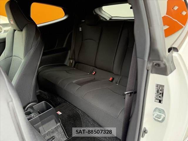 Toyota Gr Yaris 2024-10 7327242-17