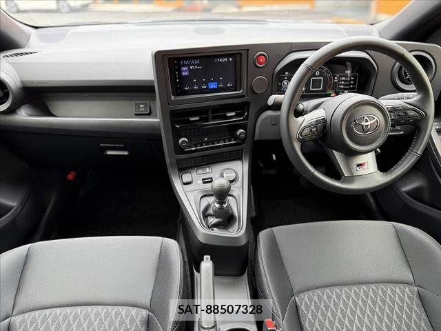 Toyota Gr Yaris 2024-10 7327242-1