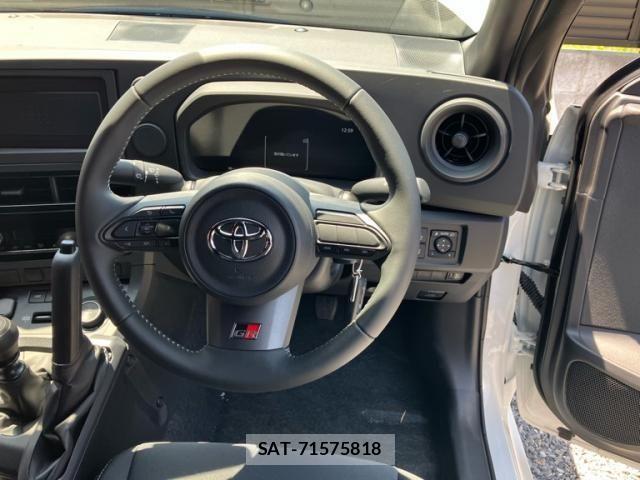 Toyota Gr Yaris 2025-03 7454551-15
