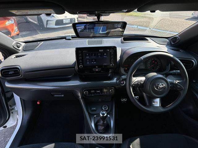 Toyota Gr Yaris 2021-02 7454554-2