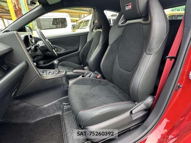 Toyota Gr Yaris 2025-05 7723660-4