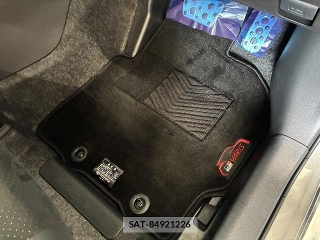 Toyota Gr Yaris 2024-06 7723659-12