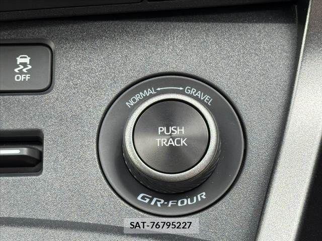 Toyota Gr Yaris 2025-08 7785219-22