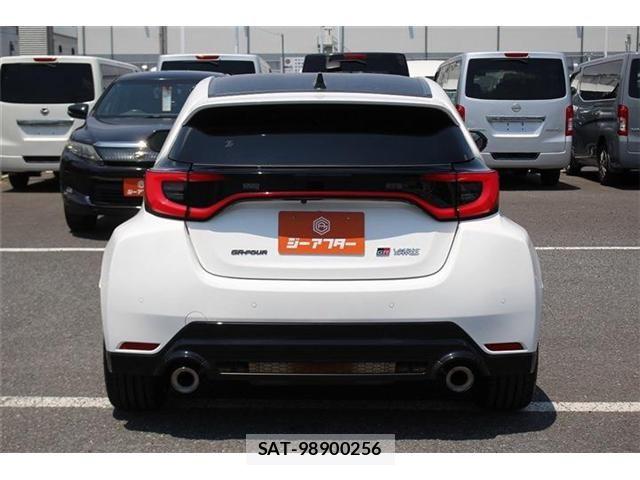 Toyota Gr Yaris 2024-09 8073861-12