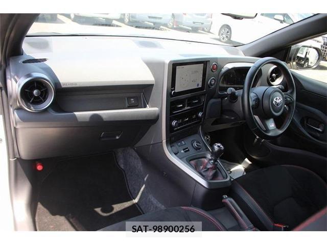 Toyota Gr Yaris 2024-09 8073861-26