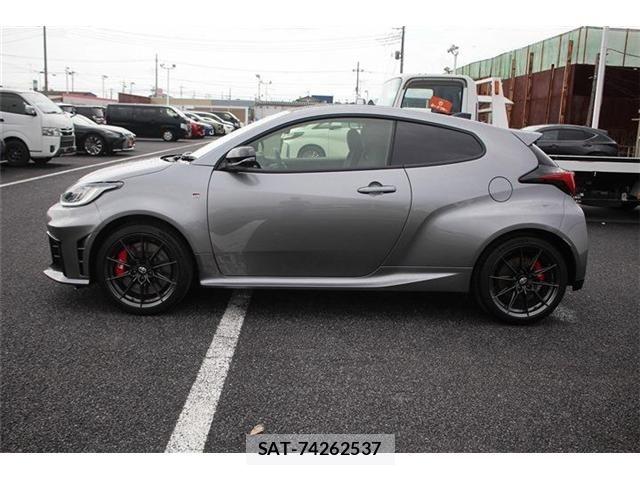 Toyota Gr Yaris 2025-08 8207665-10