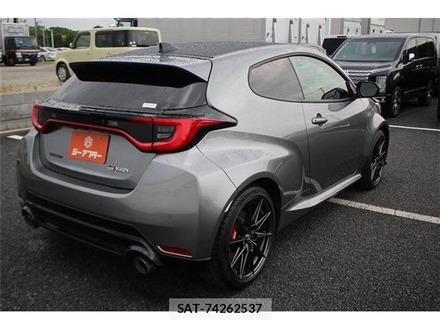 Toyota Gr Yaris 2025-08 8207665-13