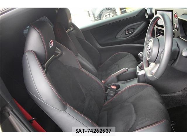 Toyota Gr Yaris 2025-08 8207665-28