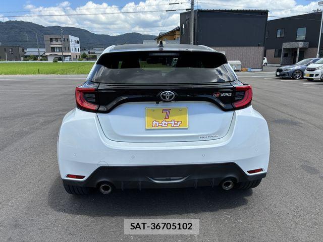 Toyota Gr Yaris 2021-07 8207668-9