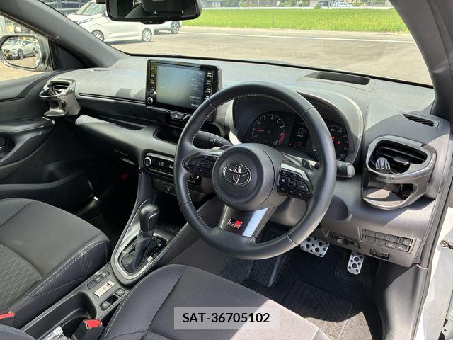Toyota Gr Yaris 2021-07 8207668-13